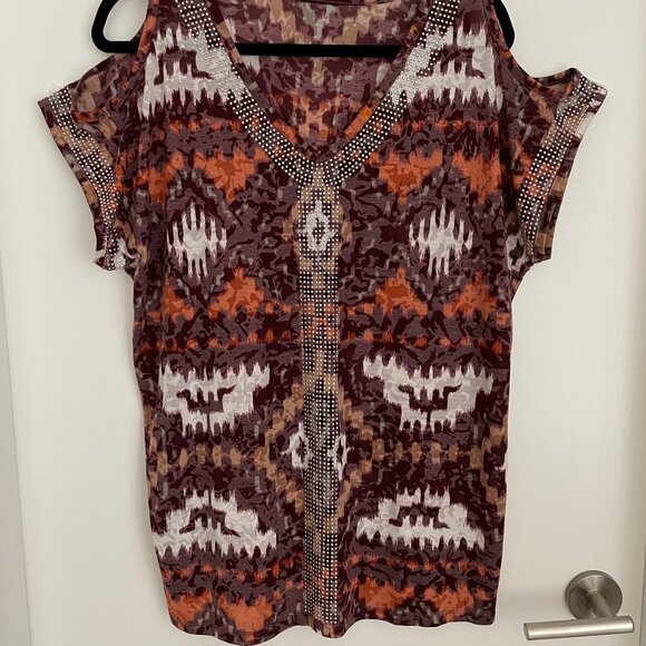 Studded Cold Shoulder Short Sleeve Top Eggplant Tribal Size XL - Picture 4 of 4
